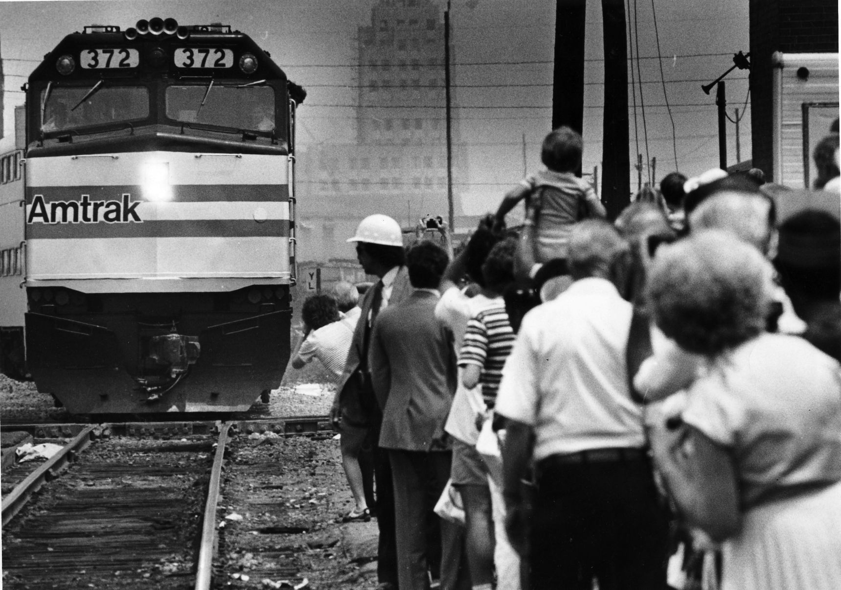 Amtrack passenger-14 1981.jpg